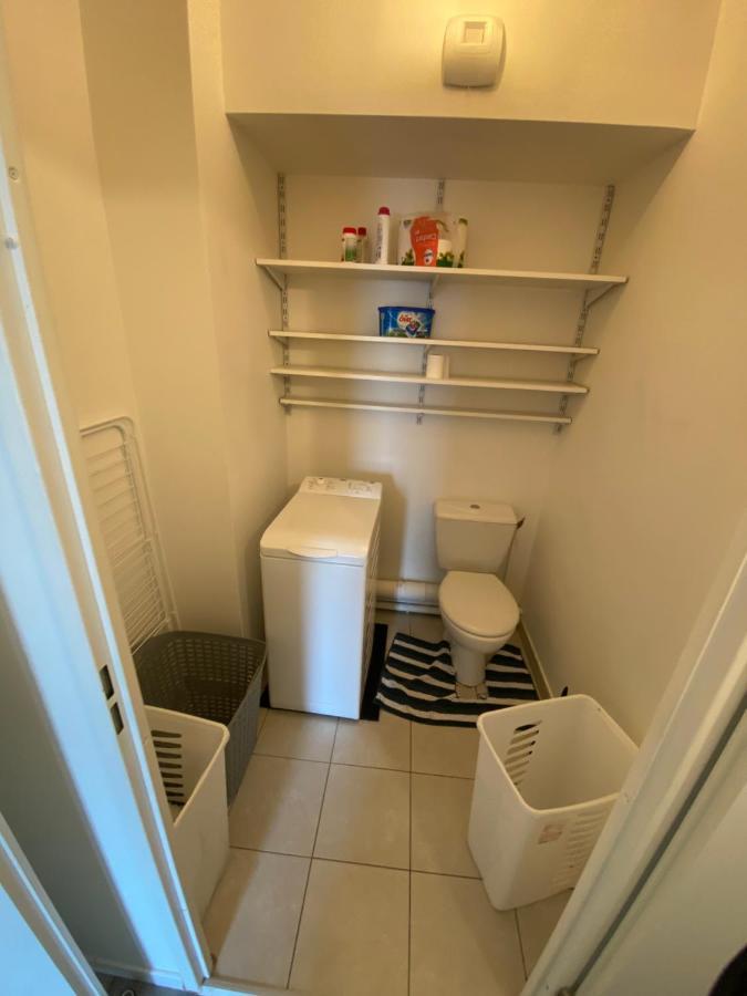 Super Chambre Avec Bureau Courcouronnes Bagian luar foto